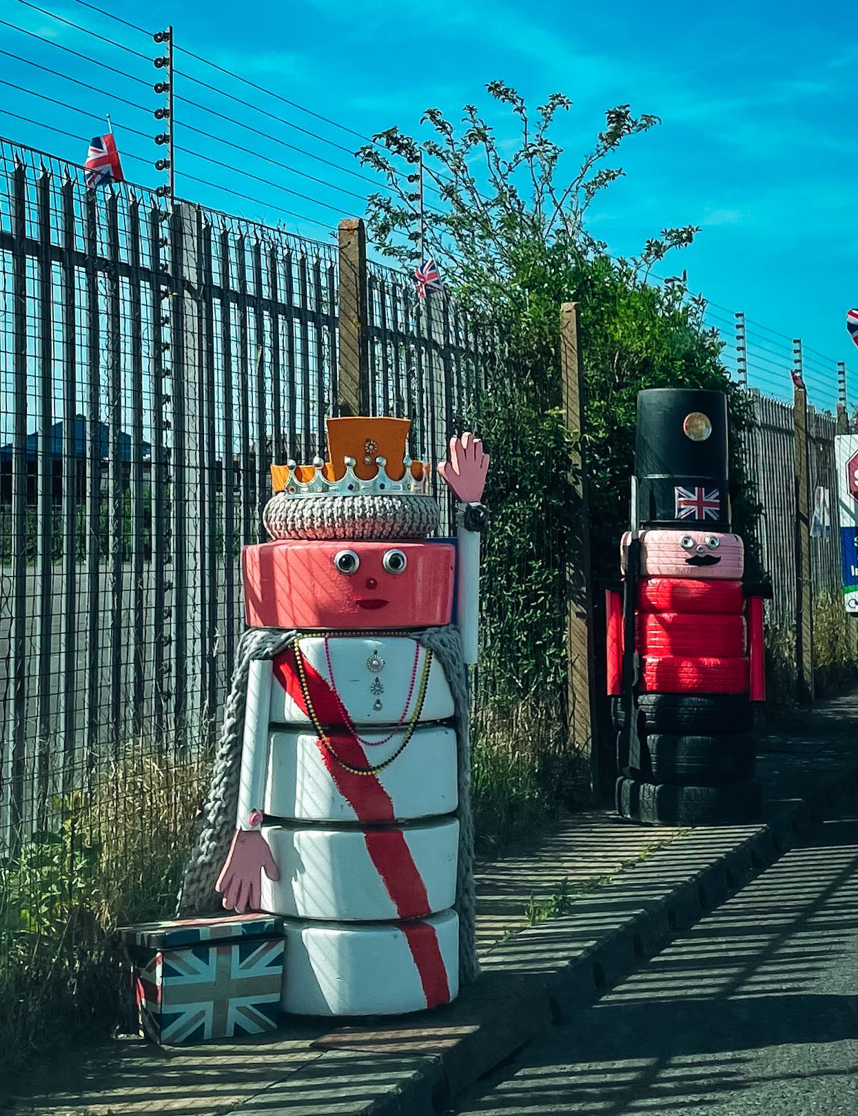 What's in Jubilee weekend in Grimsby - Queen made of tyres at Grimsby tip